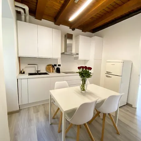 Nagi Appartement Carate Urio