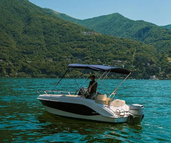 Апартаменты Nagi Carate Urio